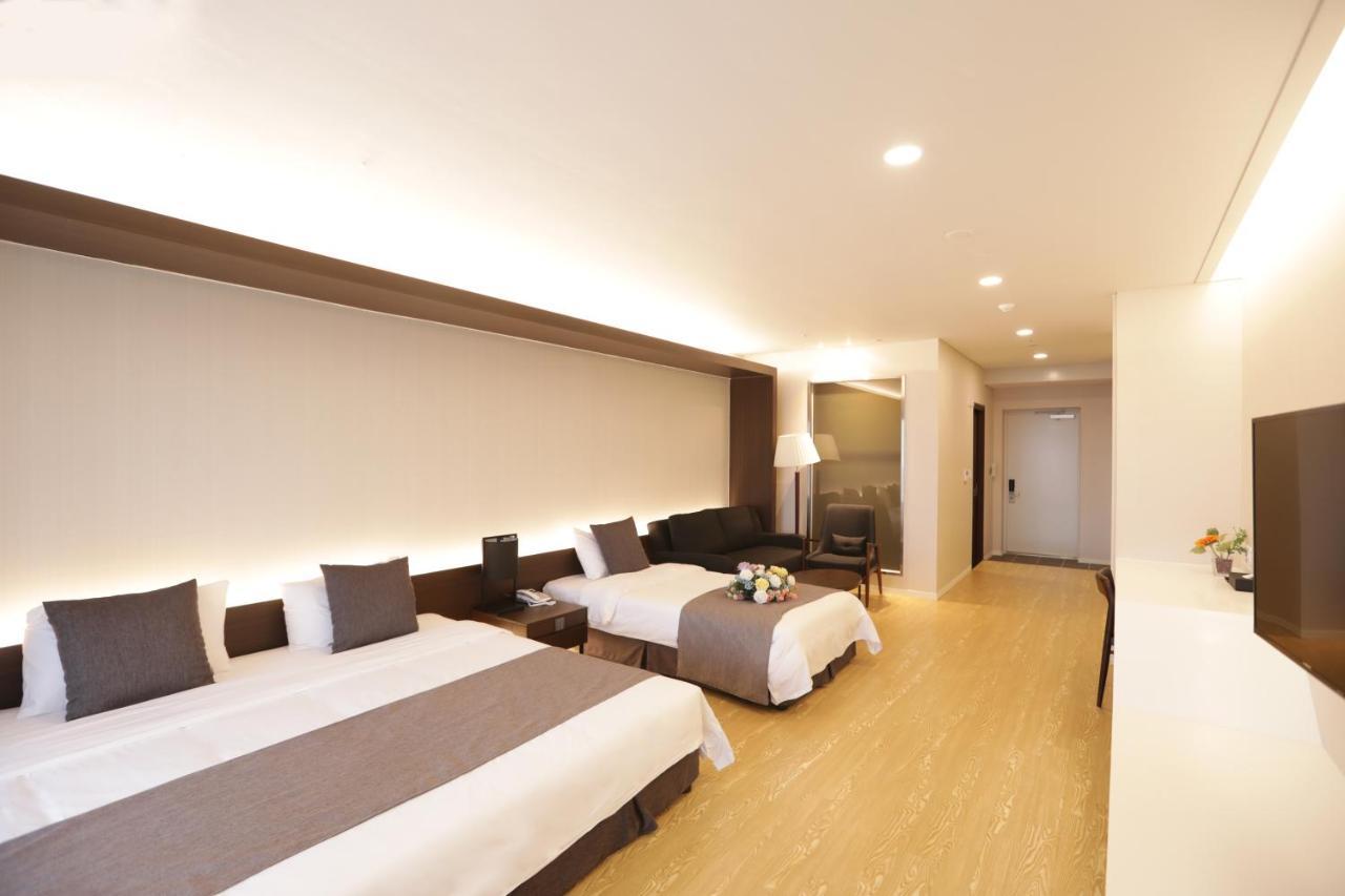 The Qube Resort Jeju Seogwipo Eksteriør billede