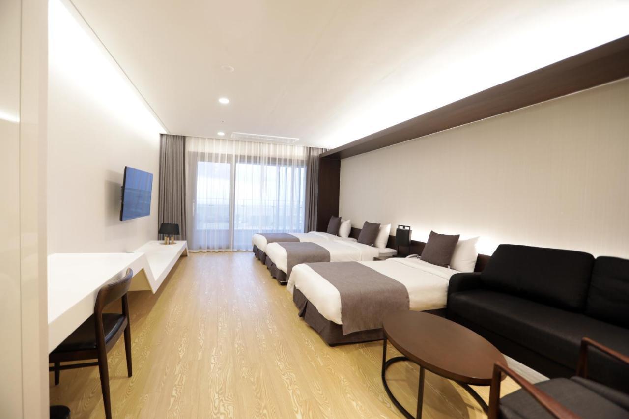 The Qube Resort Jeju Seogwipo Eksteriør billede