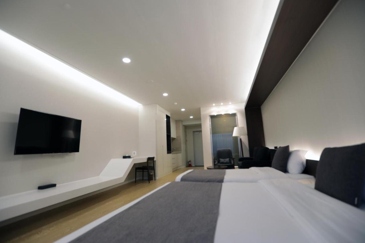 The Qube Resort Jeju Seogwipo Eksteriør billede