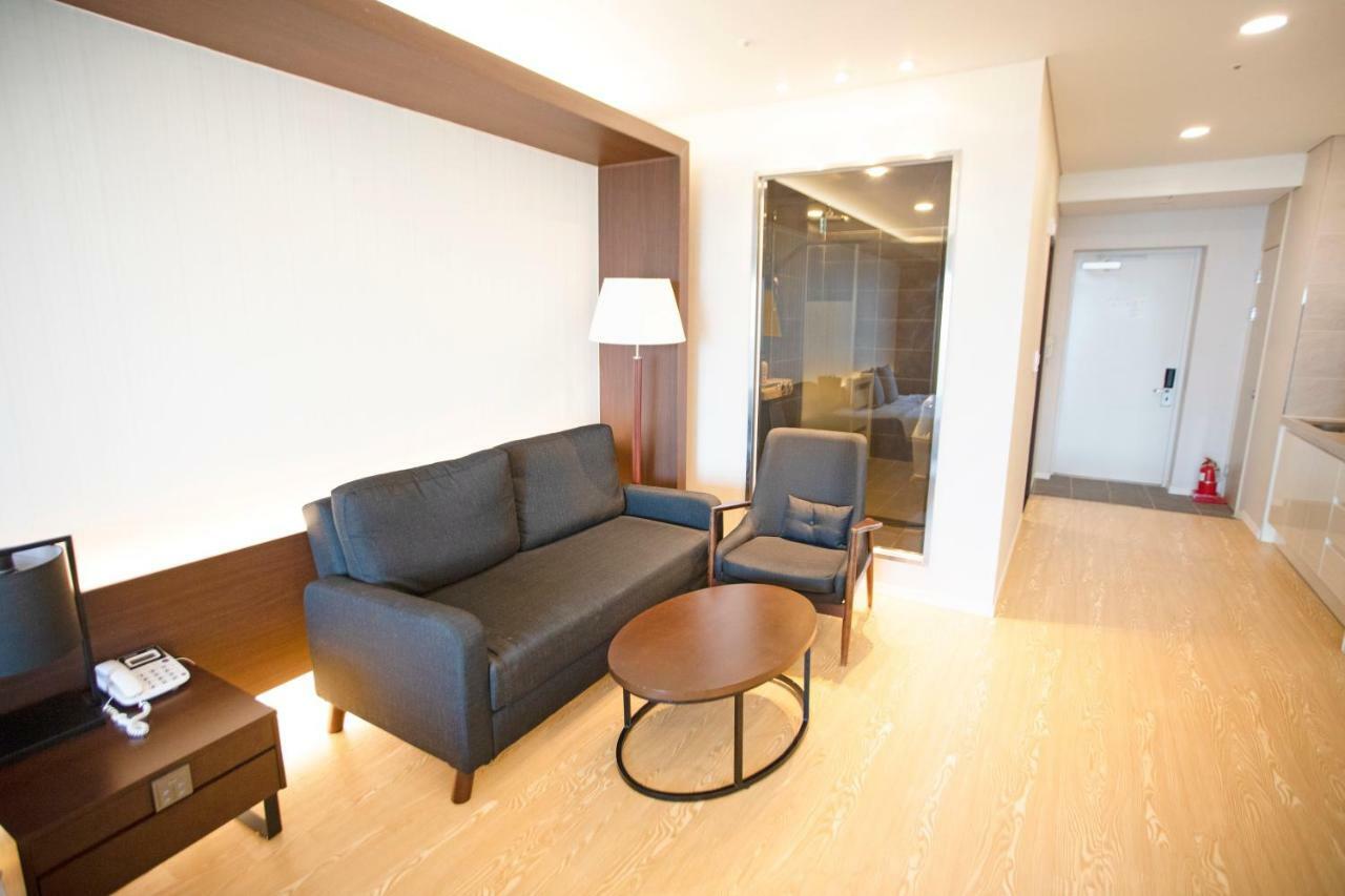 The Qube Resort Jeju Seogwipo Eksteriør billede